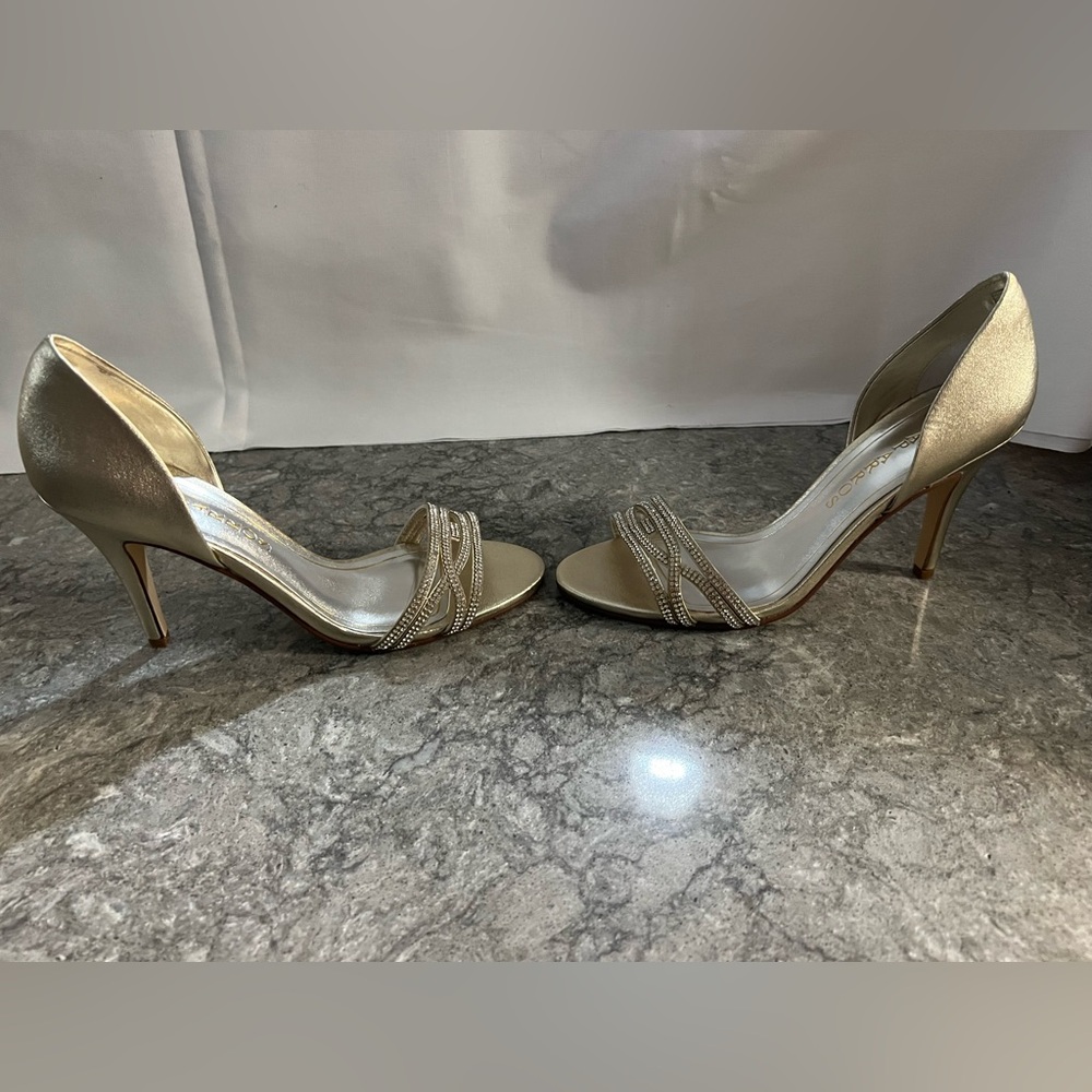 Caparros Gold / silver heels size 8 - Picture 6 of 11